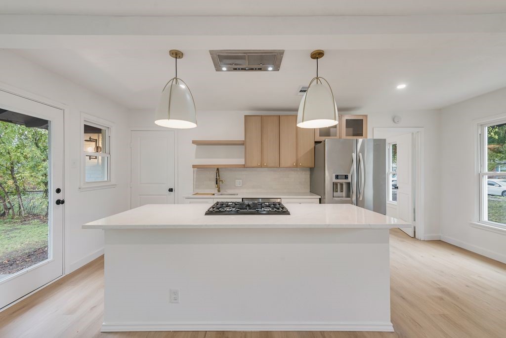 10541 Fern Drive Dallas TX 75228