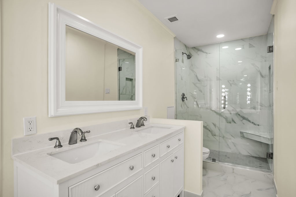 6335 W Northwest Highway Dallas TX 75225