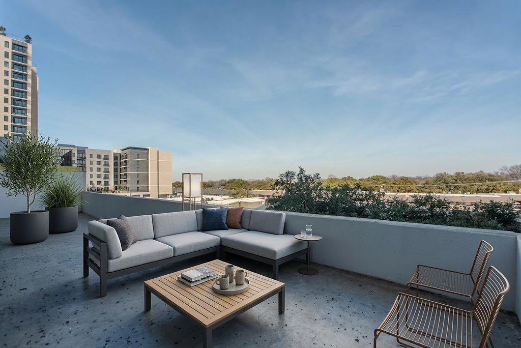 6335 W Northwest Highway Dallas TX 75225