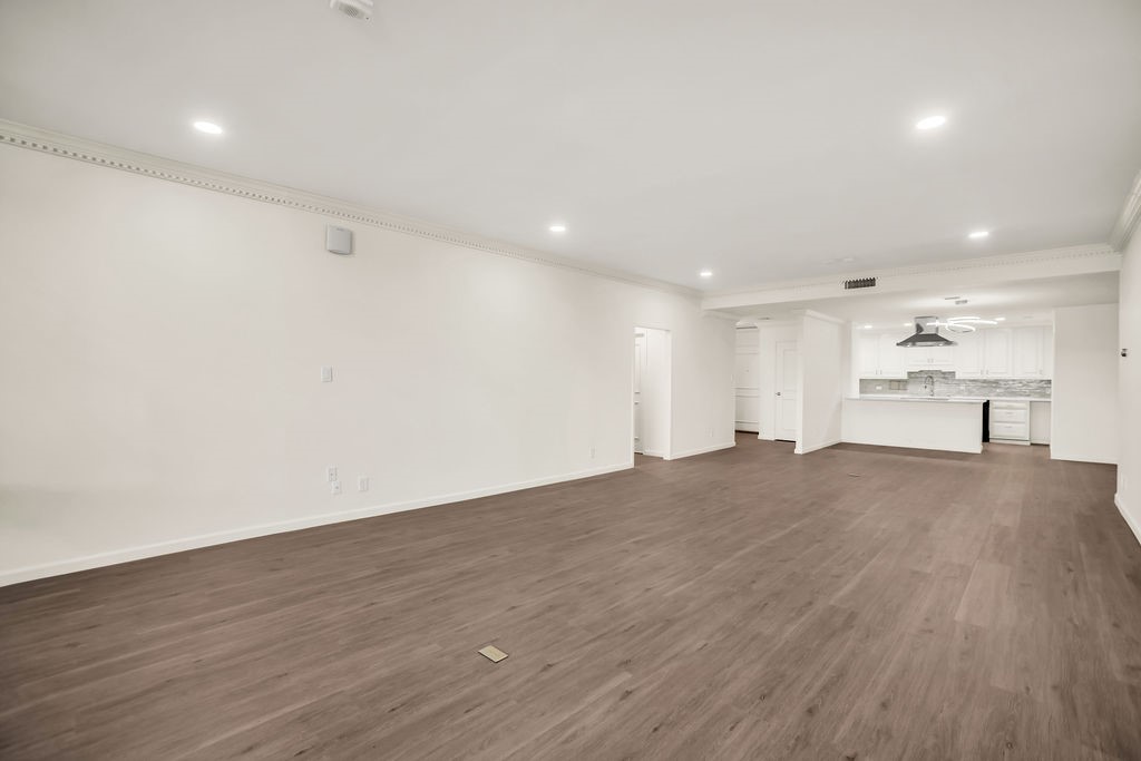 6335 W Northwest Highway Dallas TX 75225