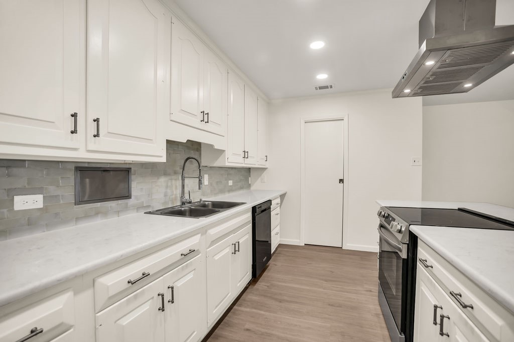 6335 W Northwest Highway Dallas TX 75225