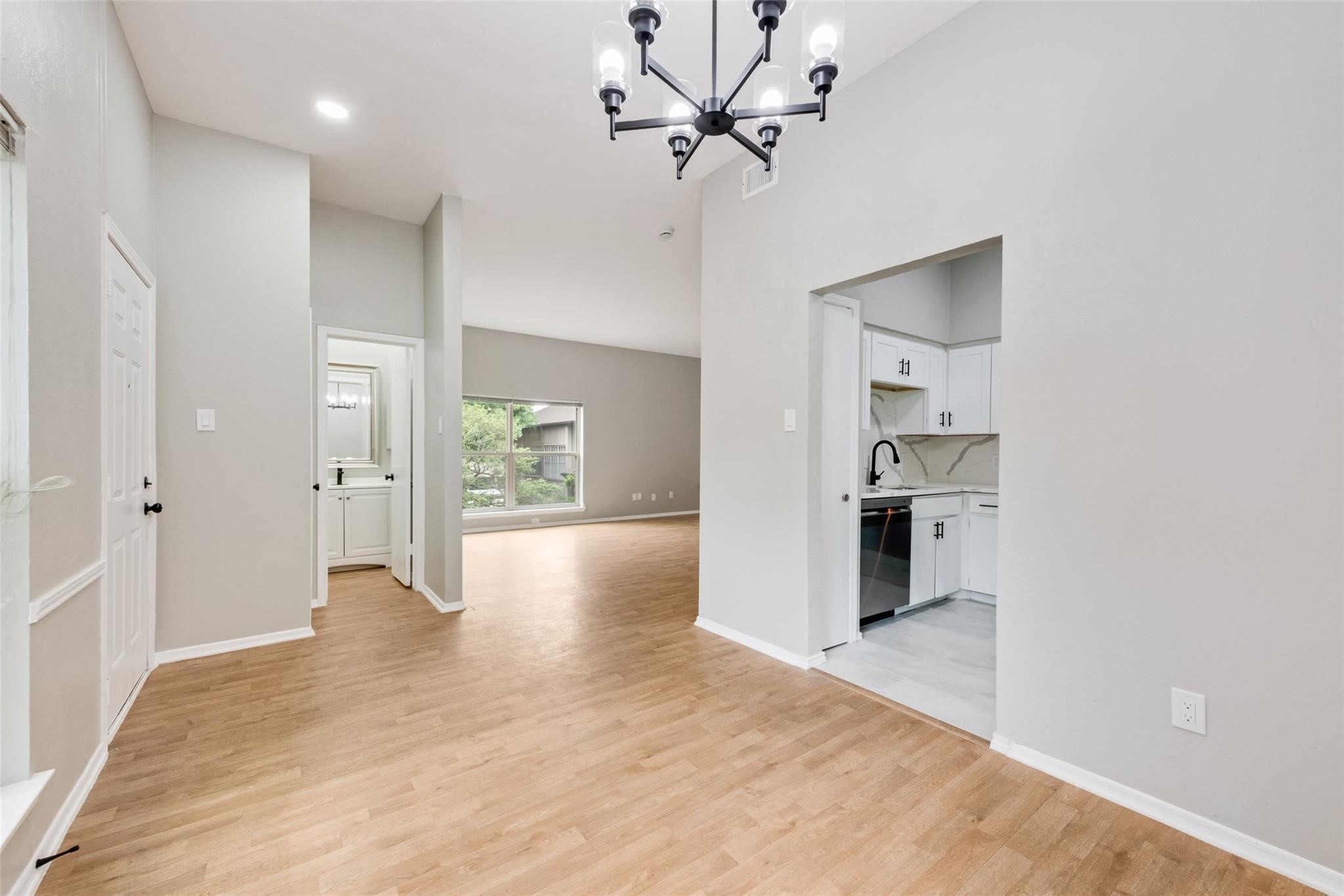 10406 High Hollows Drive Dallas TX 75230