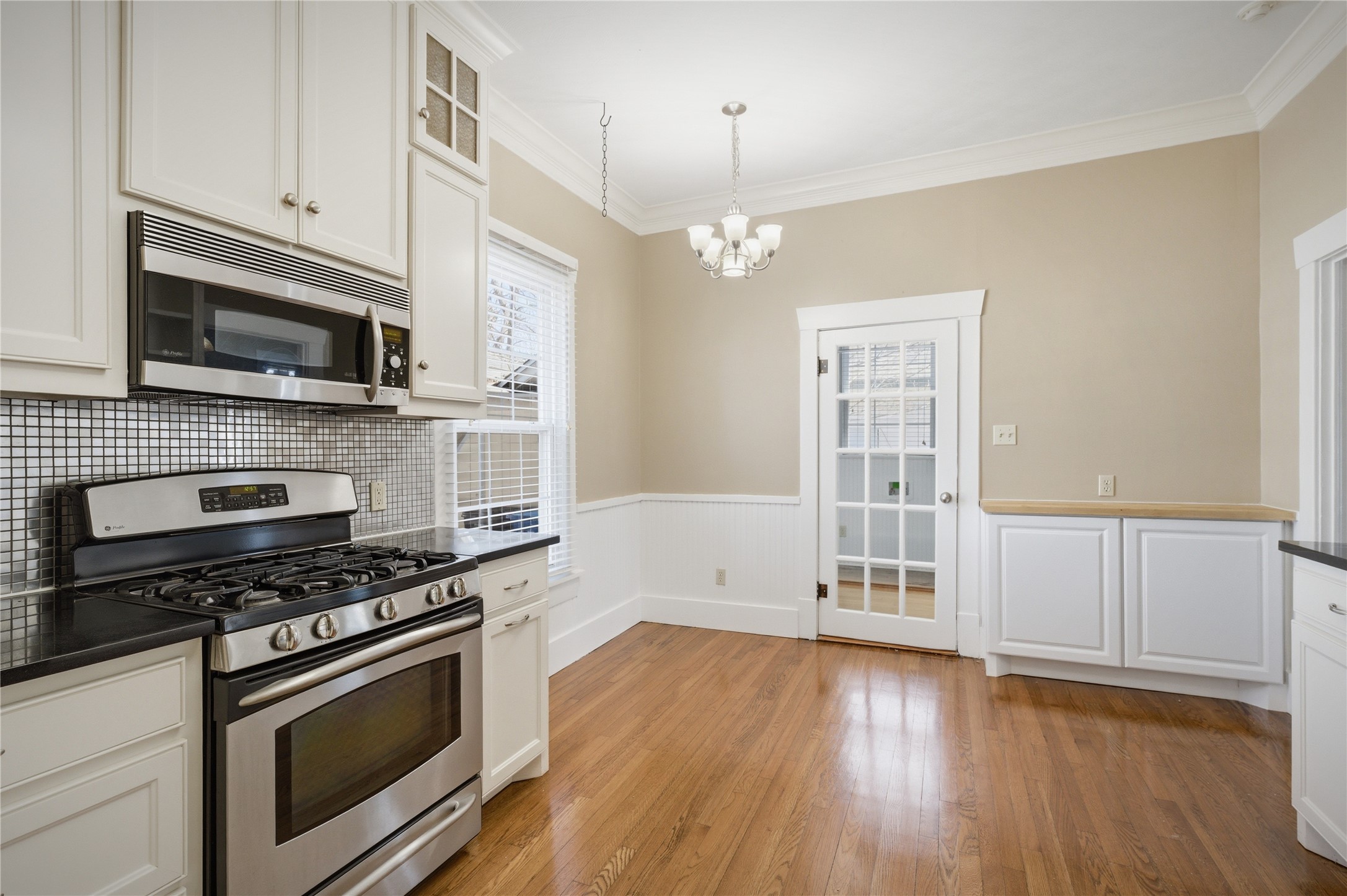 1231 W Main Street Denison TX 75020