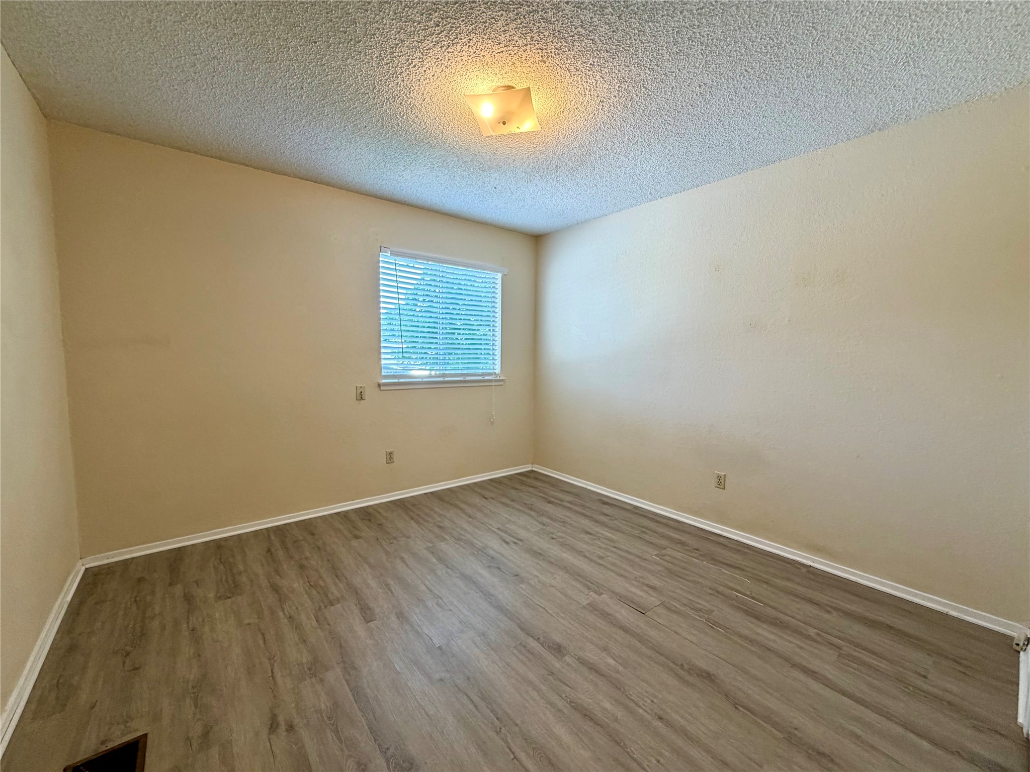 1301 Lovell Drive Arlington TX 76012