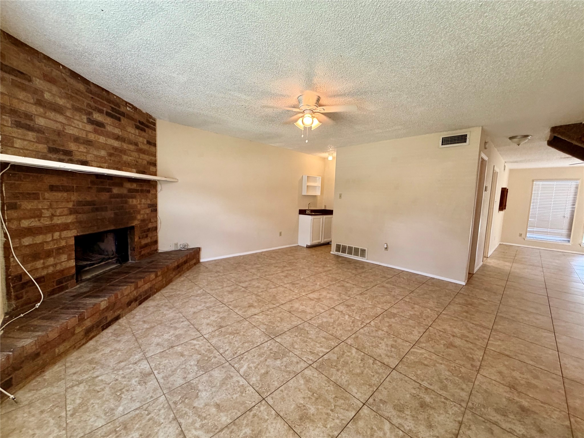 1301 Lovell Drive Arlington TX 76012