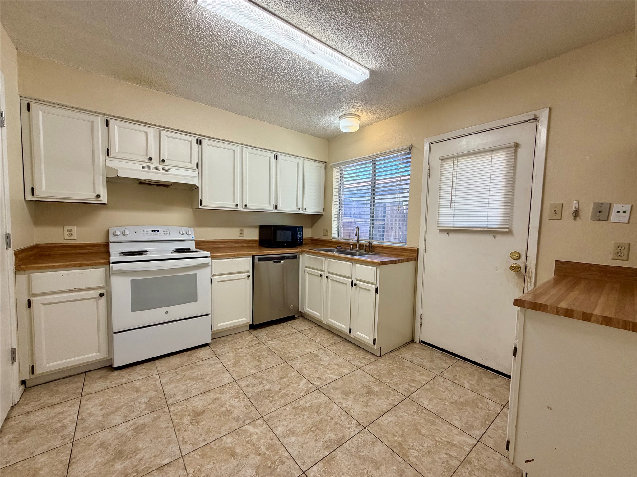 1301 Lovell Drive Arlington TX 76012