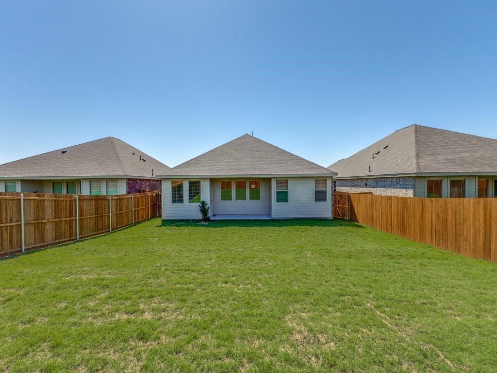 1734 Courage Creek Crandall TX 75114