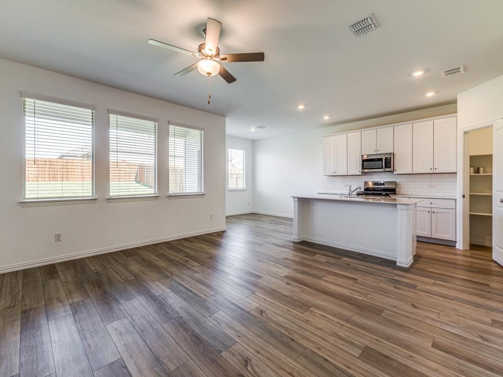 1734 Courage Creek Crandall TX 75114