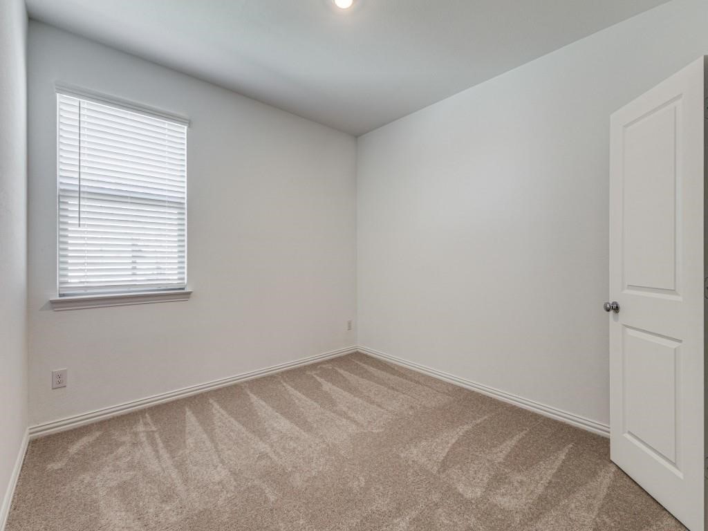 1734 Courage Creek Crandall TX 75114