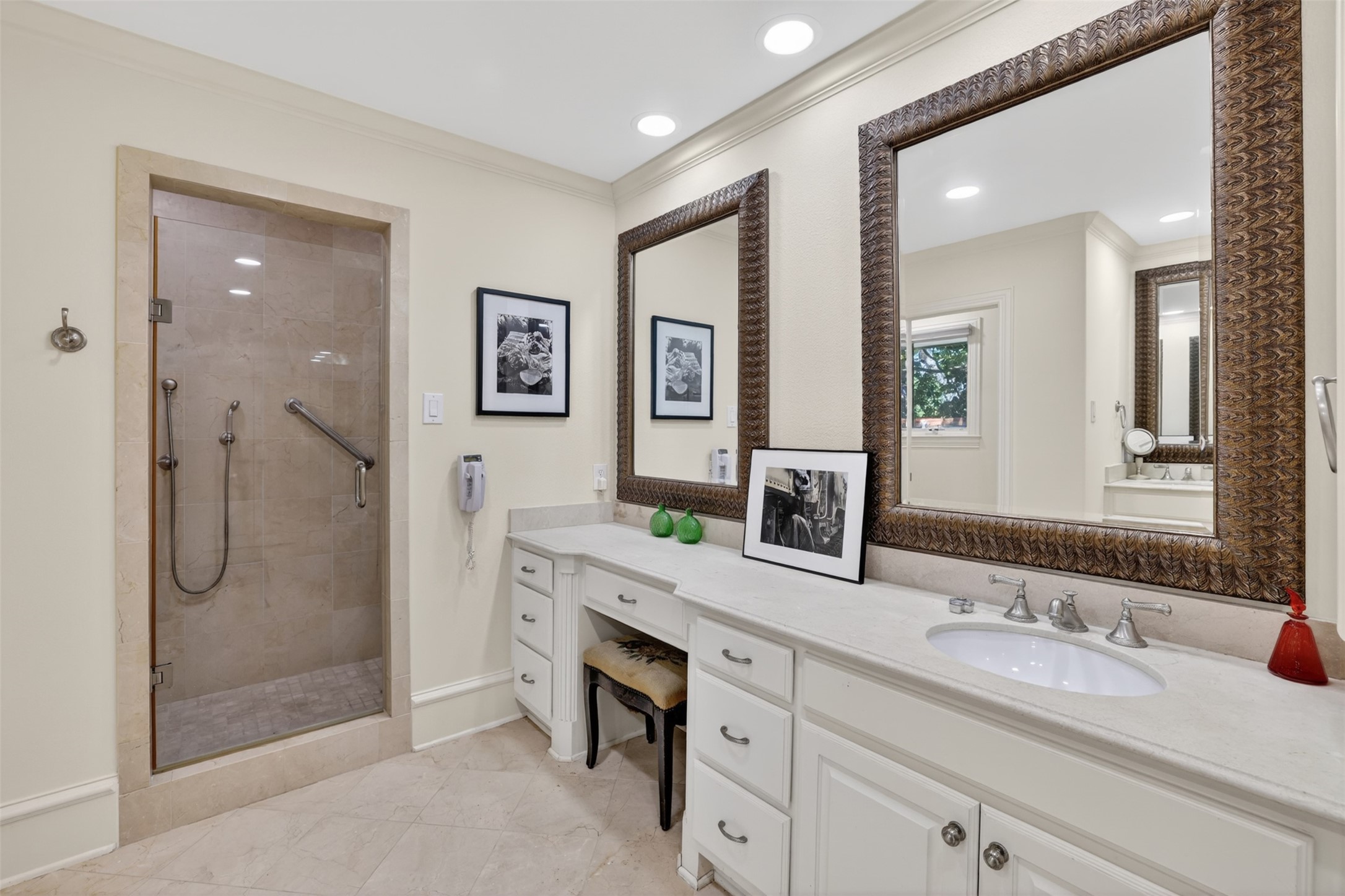 7141 Twin Tree Lane Dallas TX 75214
