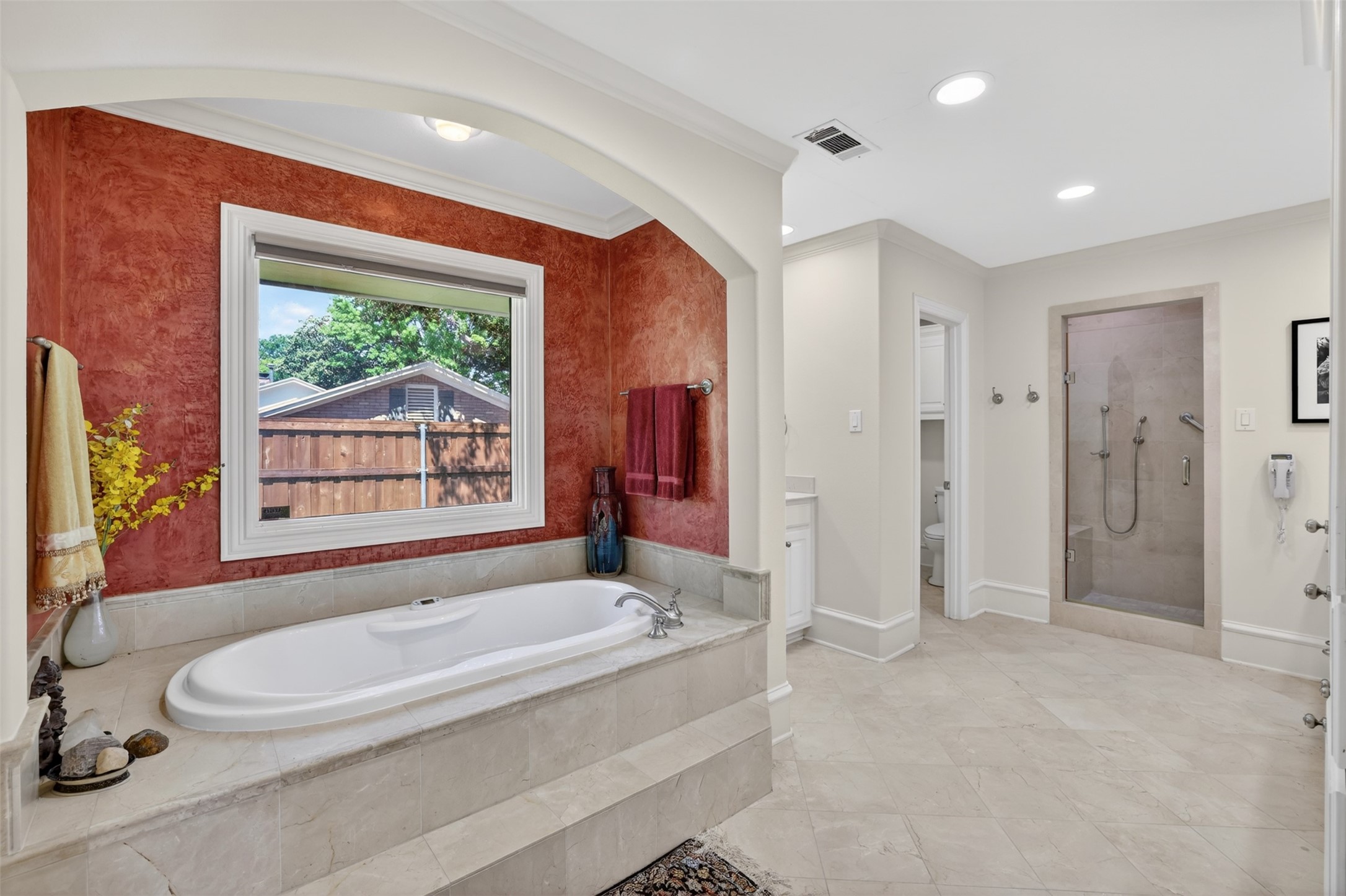 7141 Twin Tree Lane Dallas TX 75214