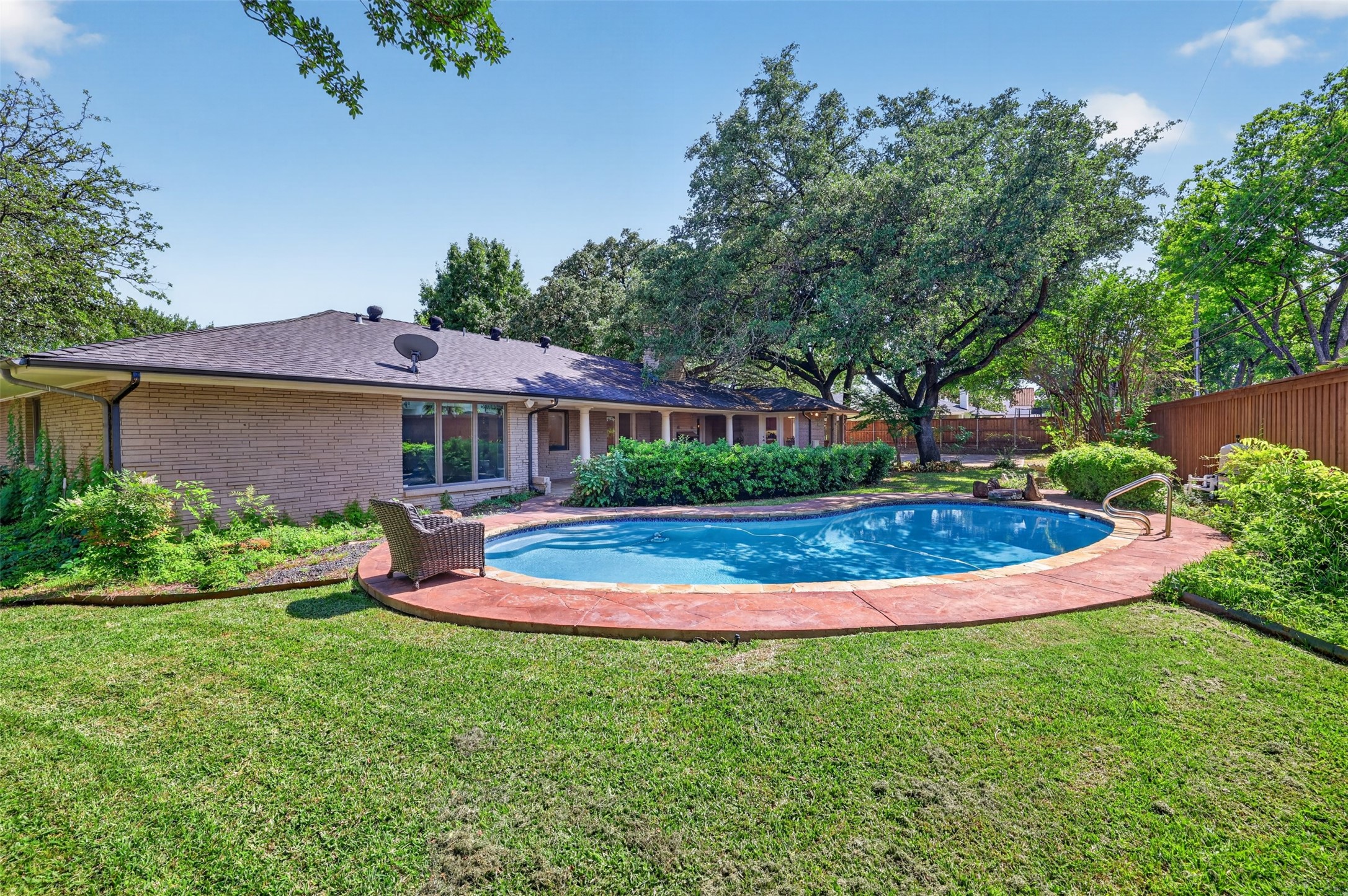 7141 Twin Tree Lane Dallas TX 75214