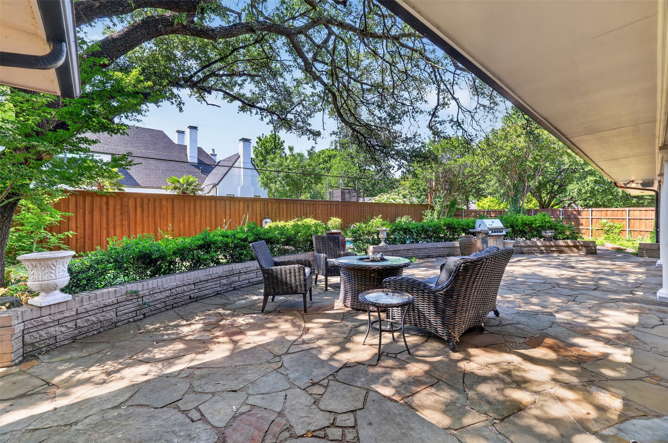 7141 Twin Tree Lane Dallas TX 75214