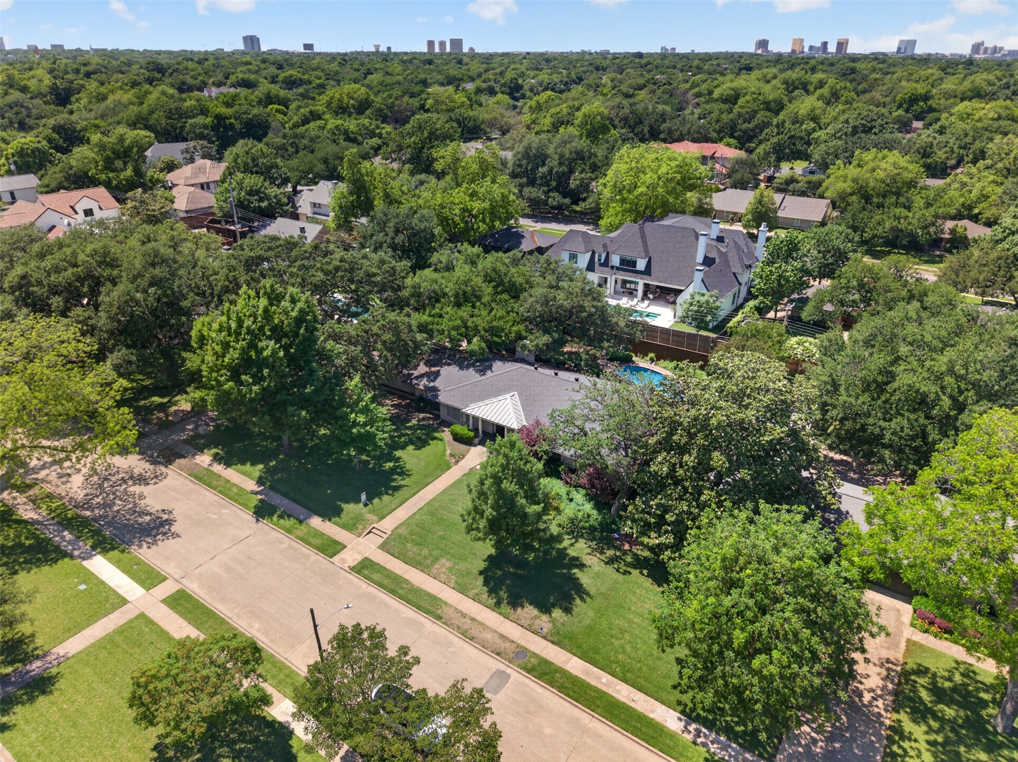 7141 Twin Tree Lane Dallas TX 75214