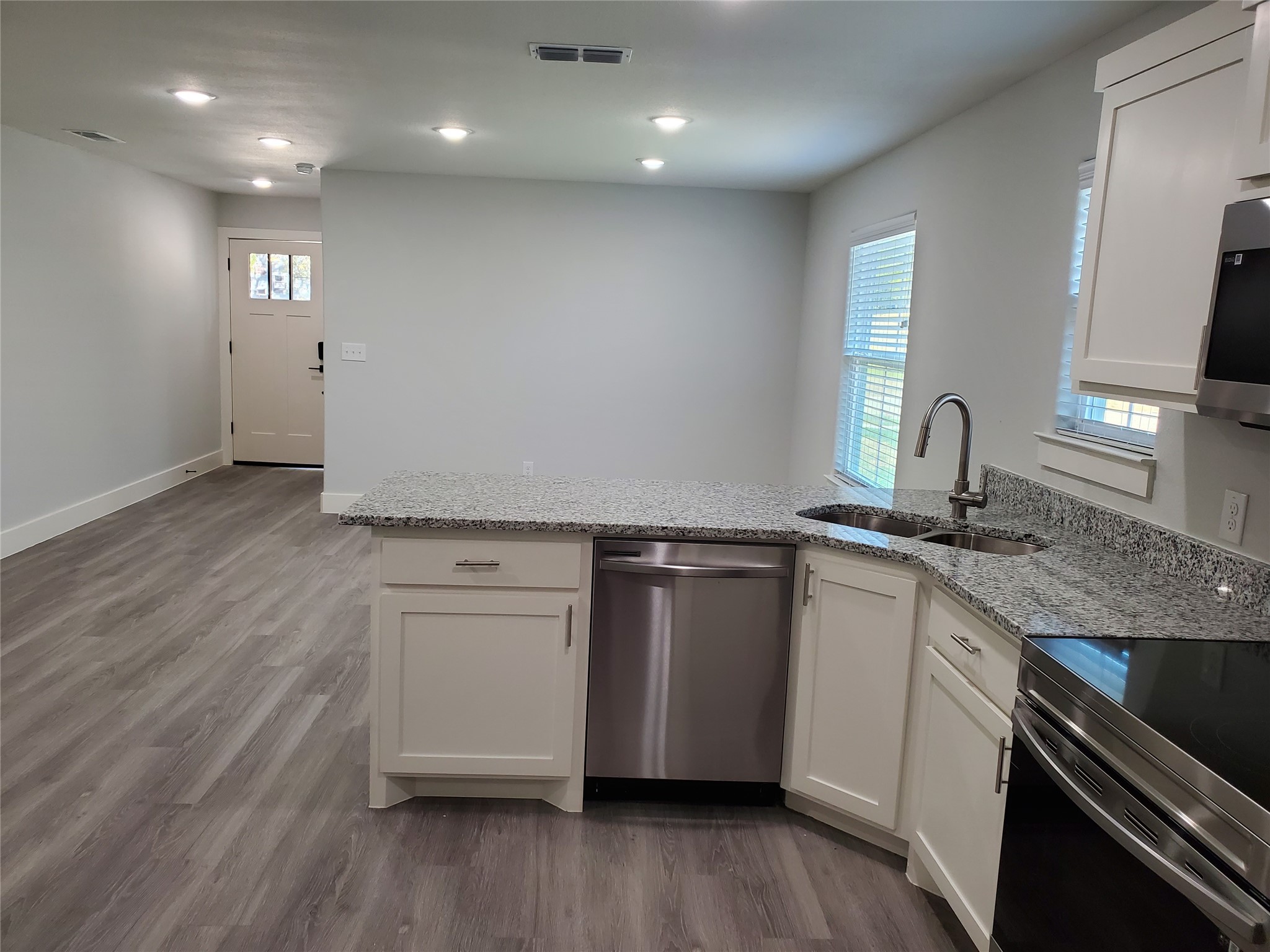 608 E 3rd Street Bonham TX 75418