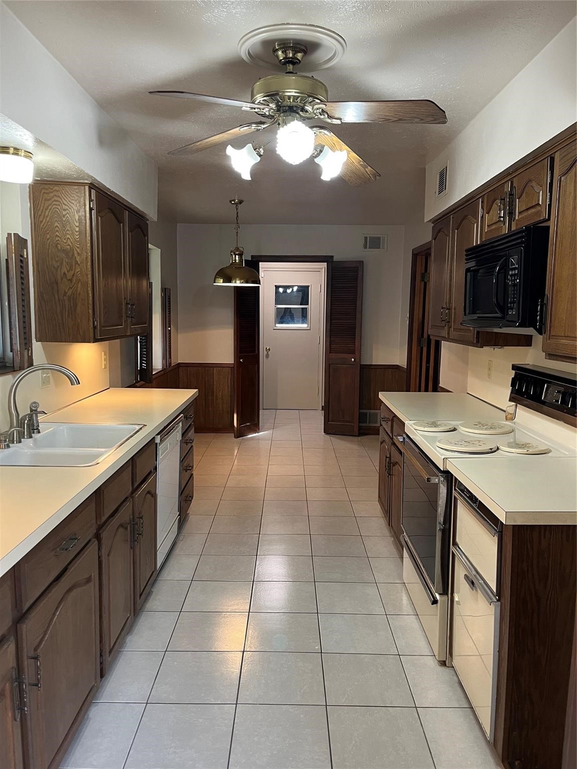 1302 Cherokee Drive Richardson TX 75080