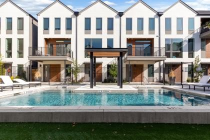 2128 Ashby Street Dallas TX 75204