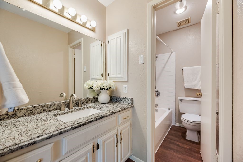 859 Dublin Drive Richardson TX 75080