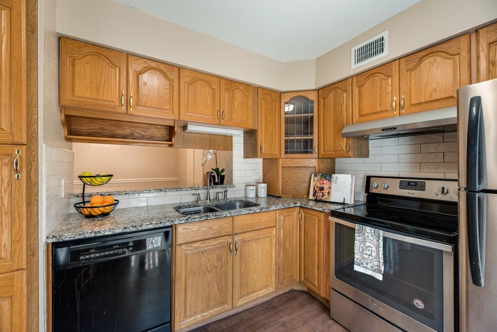 859 Dublin Drive Richardson TX 75080