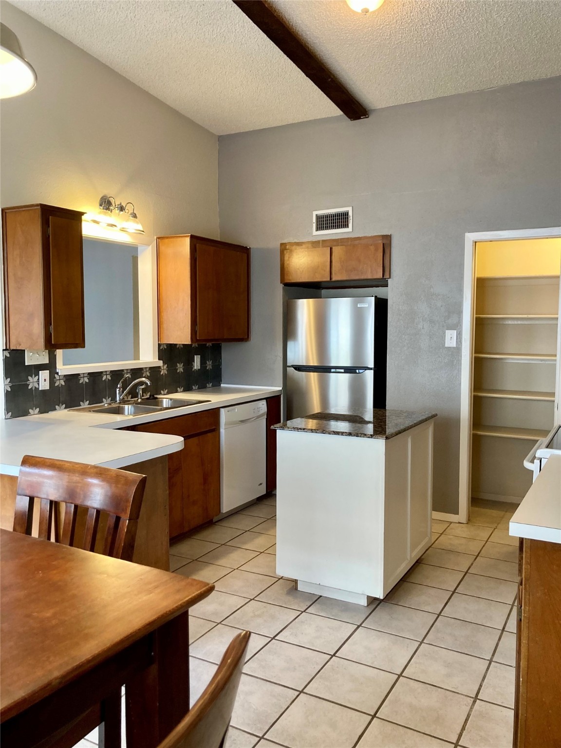 2714 Mccart Avenue Fort Worth TX 76110
