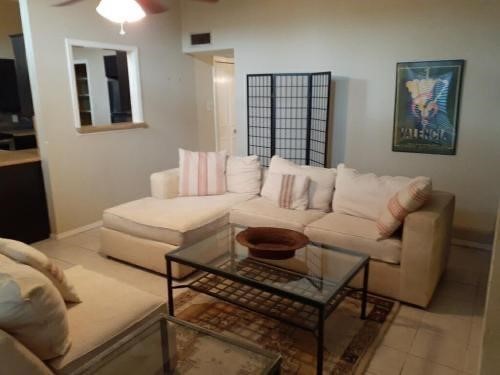 2714 Mccart Avenue Fort Worth TX 76110