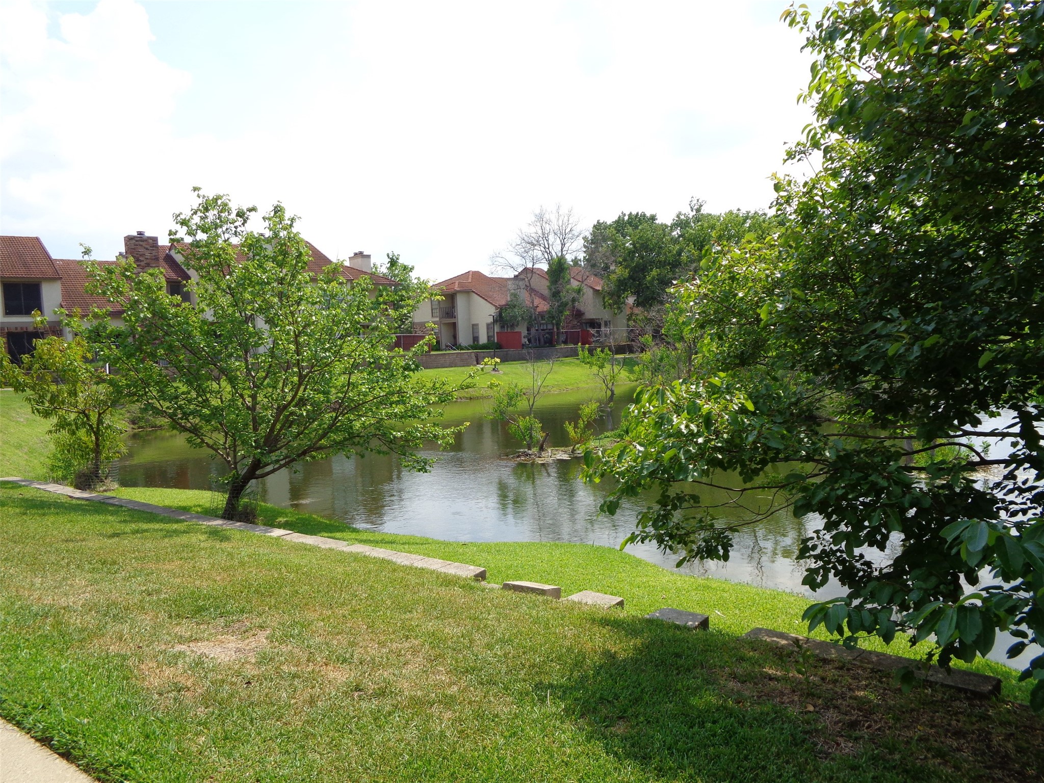 934 Turtle Cove Irving TX 75060