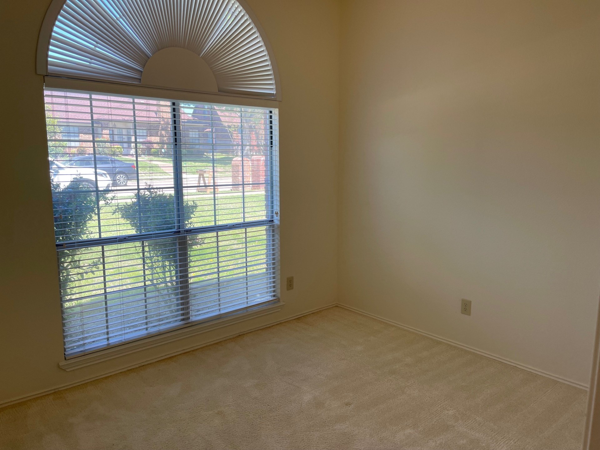 1520 Mission Ridge Trail Carrollton TX 75007