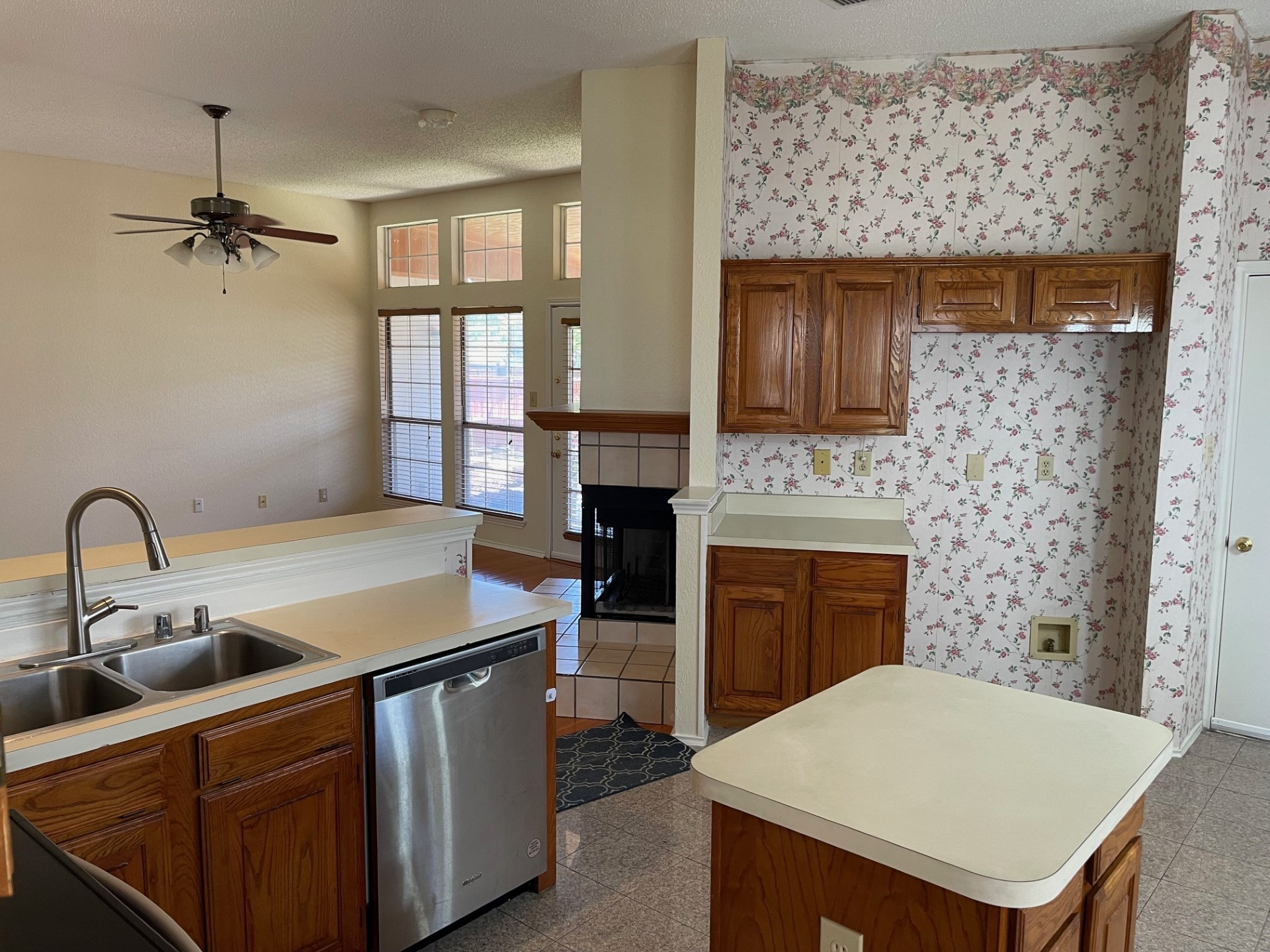 1520 Mission Ridge Trail Carrollton TX 75007