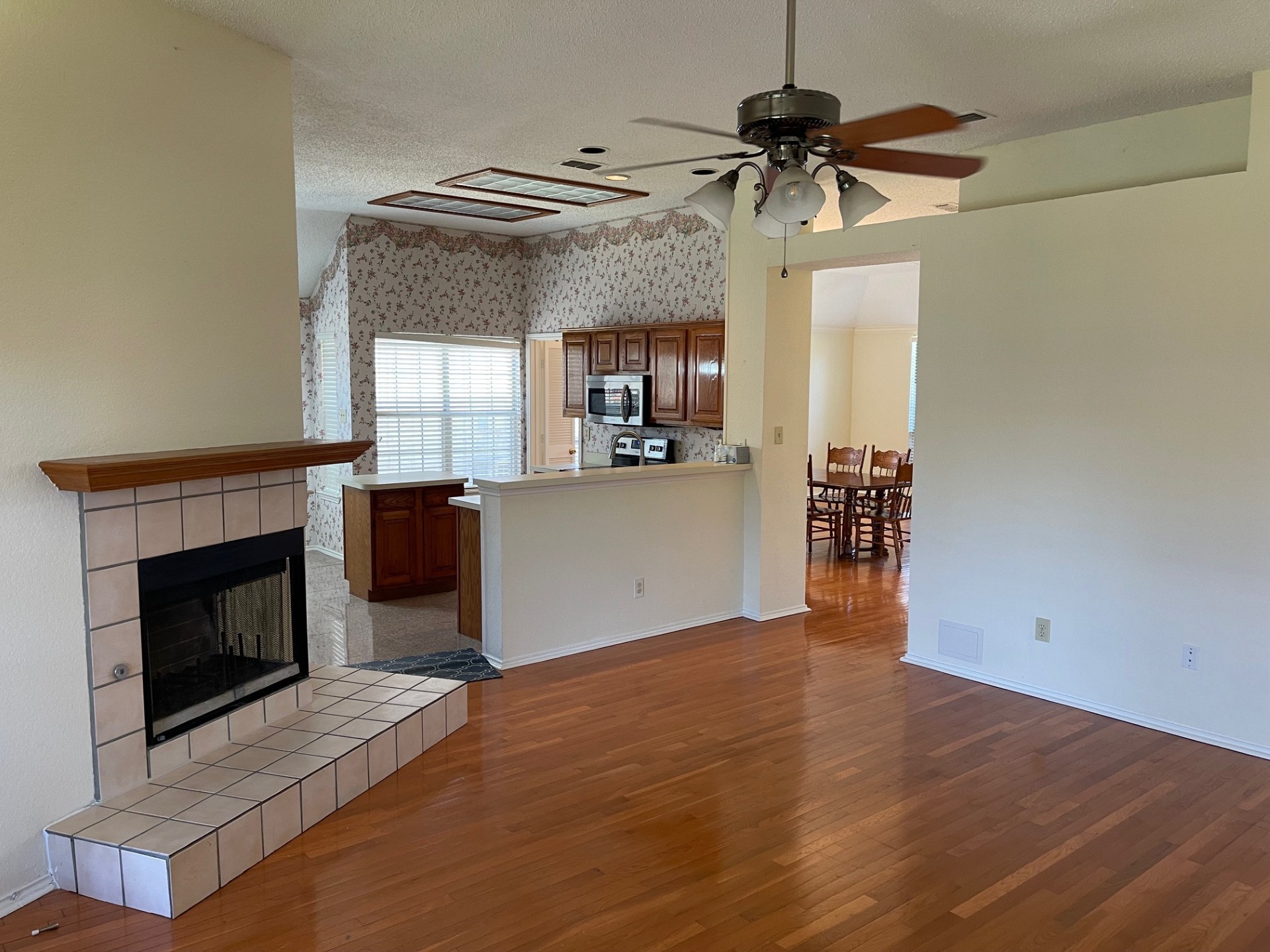 1520 Mission Ridge Trail Carrollton TX 75007