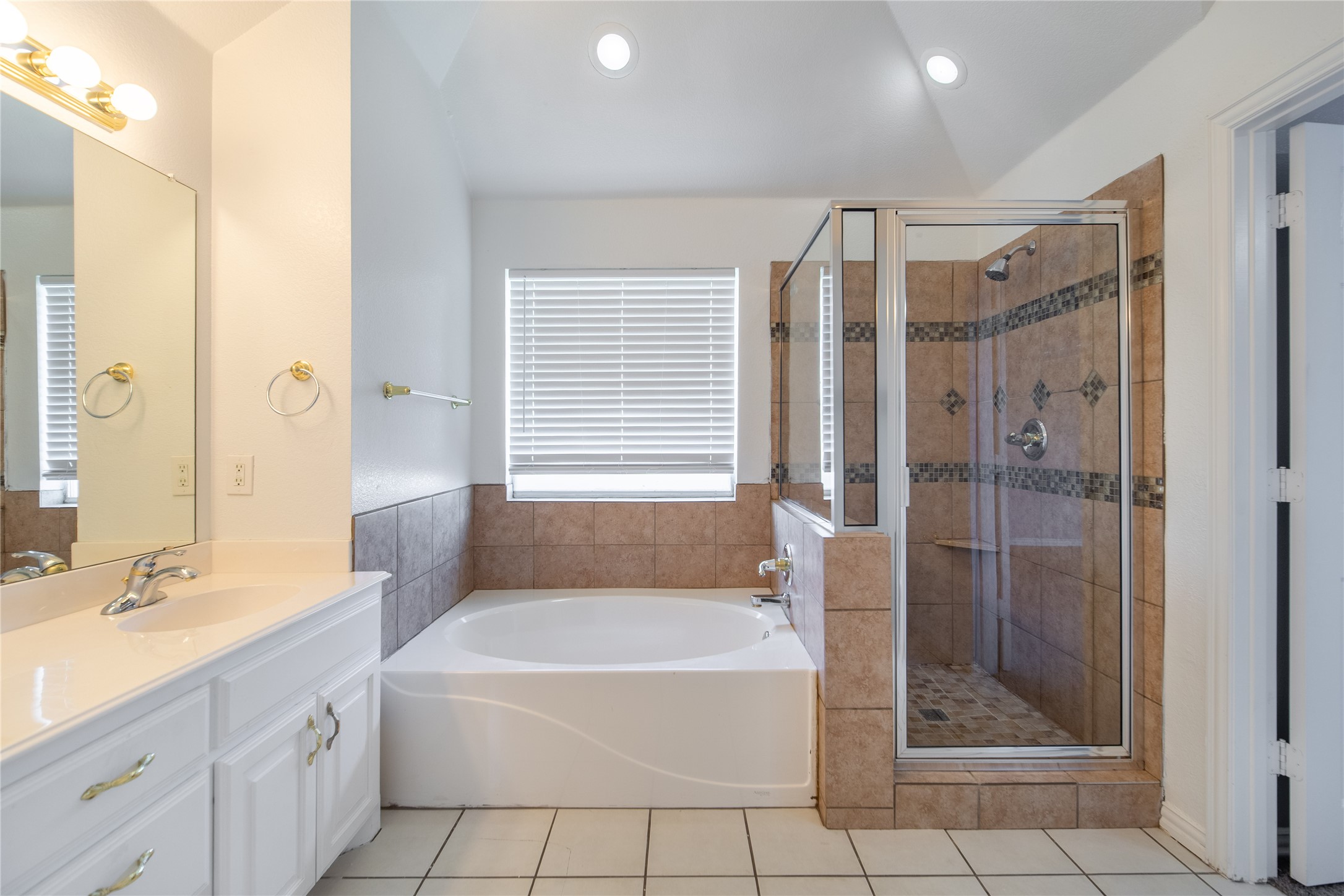 5813 Blackmon Court Fort Worth TX 76137