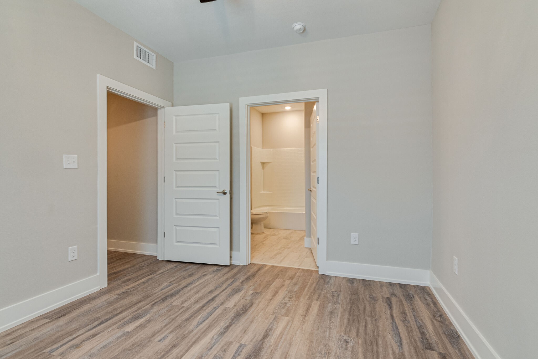 115 W Jones Krum TX 76249