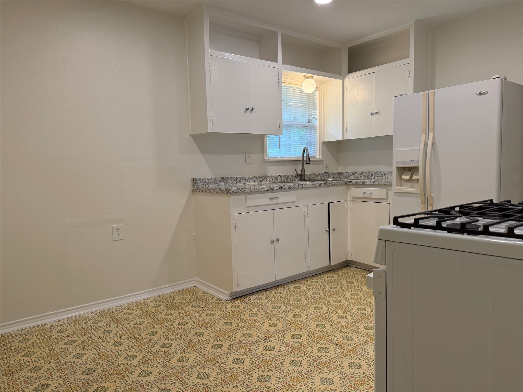 3205 Elva Avenue Dallas TX 75227