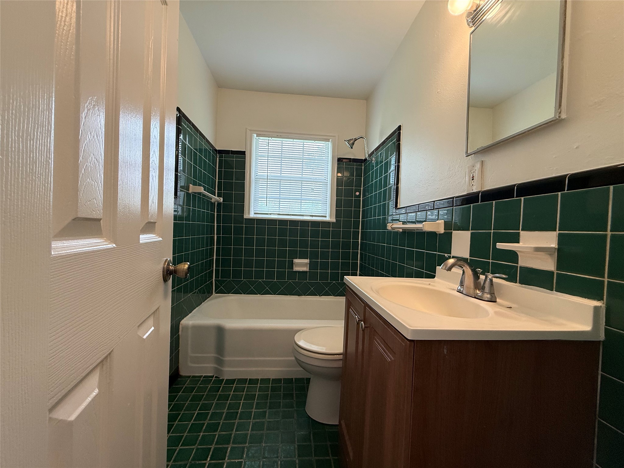 3205 Elva Avenue Dallas TX 75227