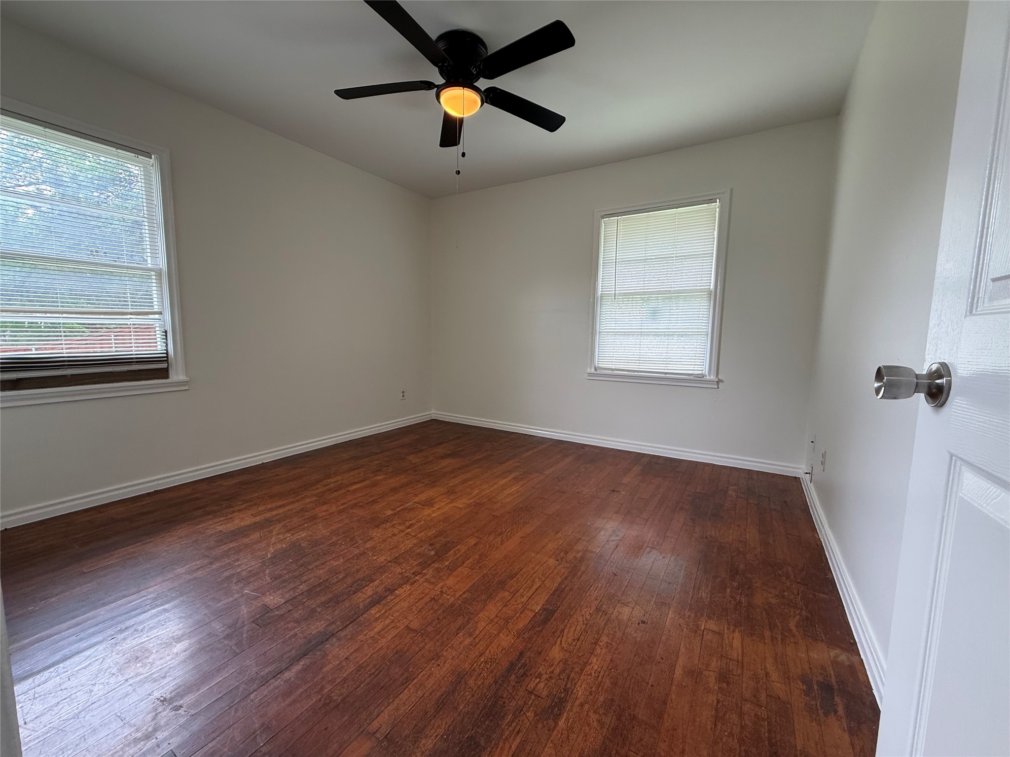 3205 Elva Avenue Dallas TX 75227