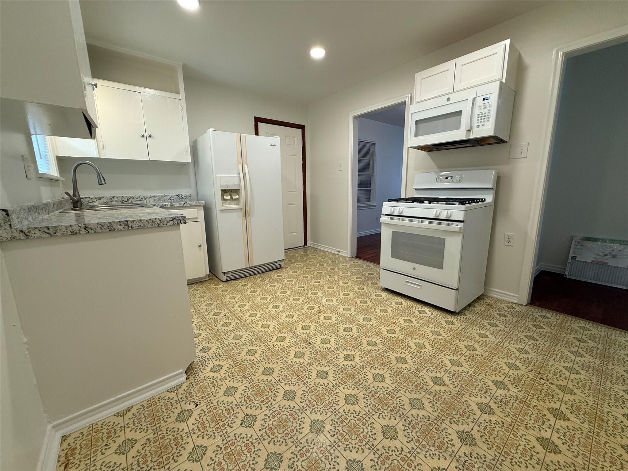 3205 Elva Avenue Dallas TX 75227