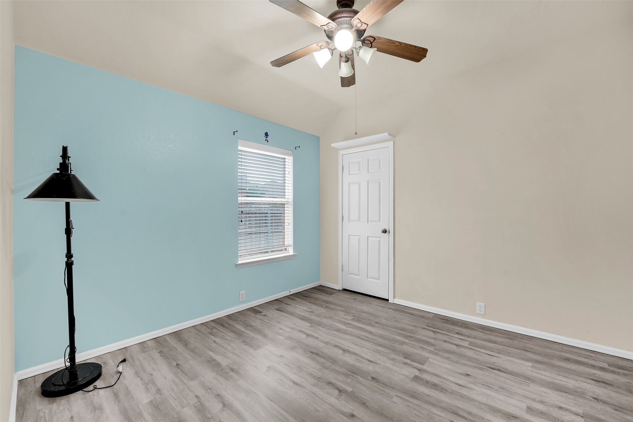 629 Rosarita Road Arlington TX 76002