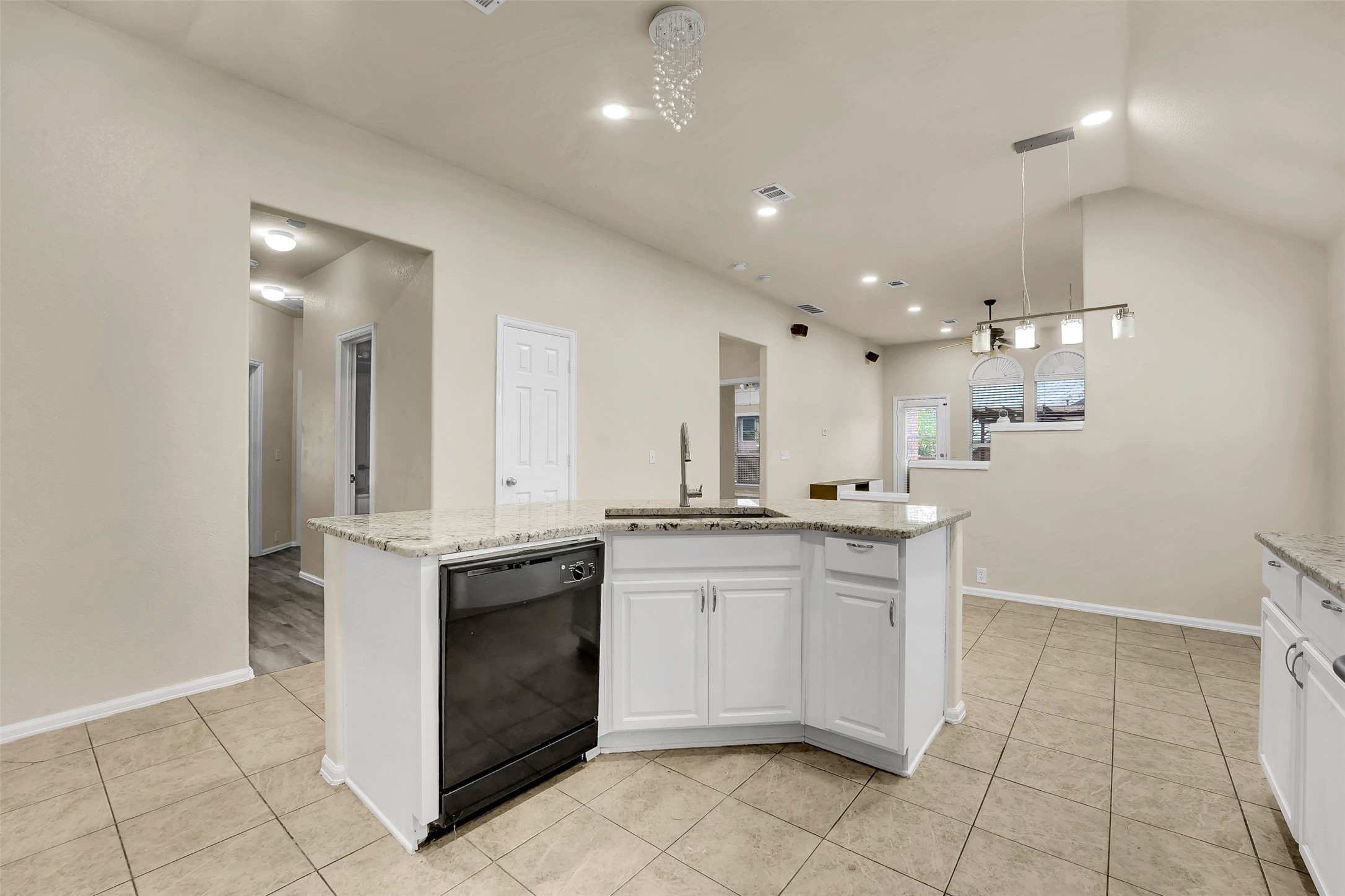 629 Rosarita Road Arlington TX 76002