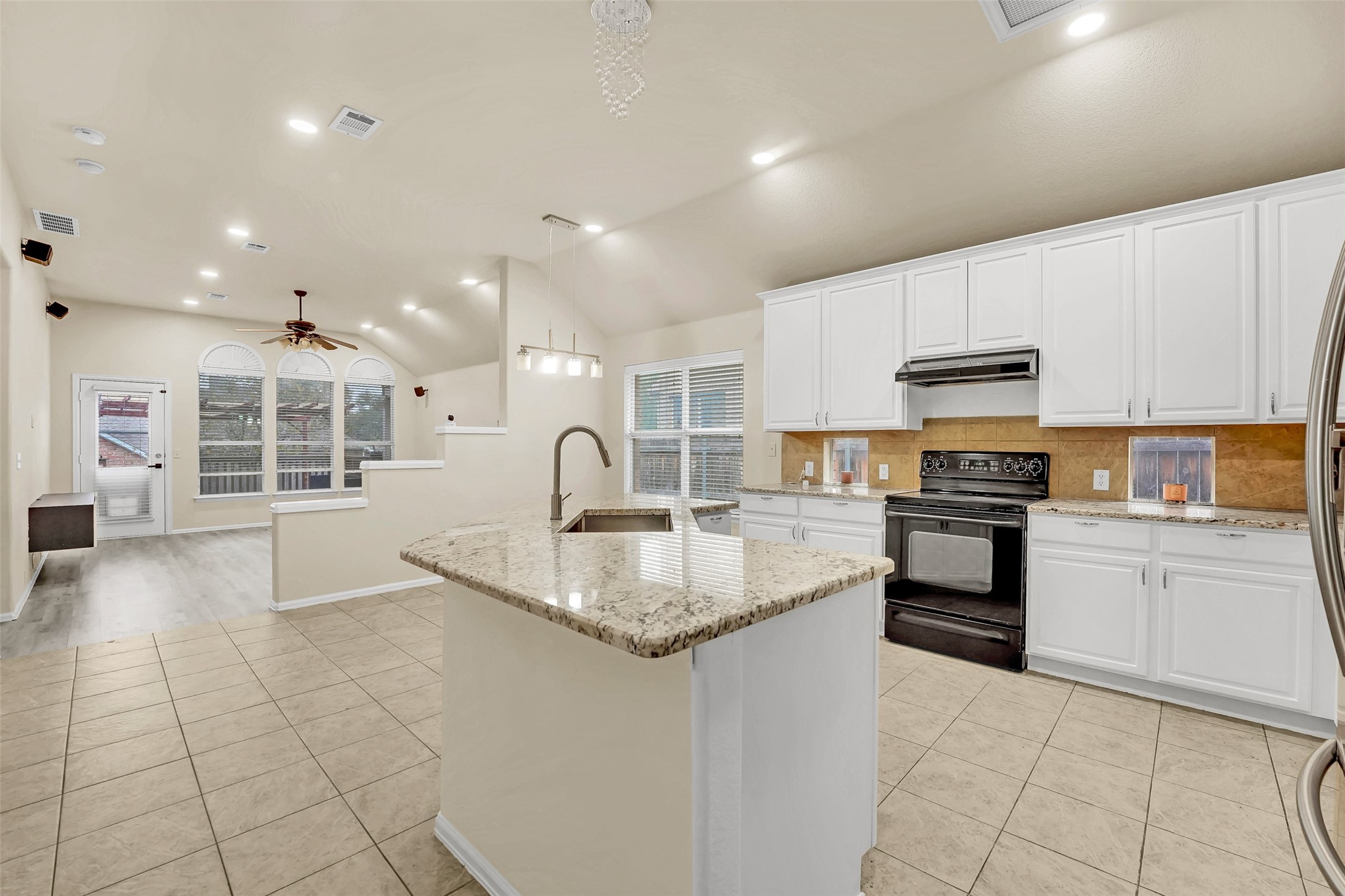 629 Rosarita Road Arlington TX 76002