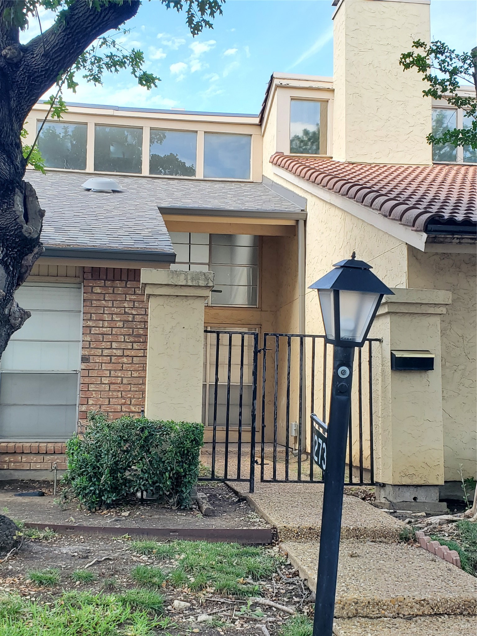 12735 Burninglog Lane Dallas TX 75243