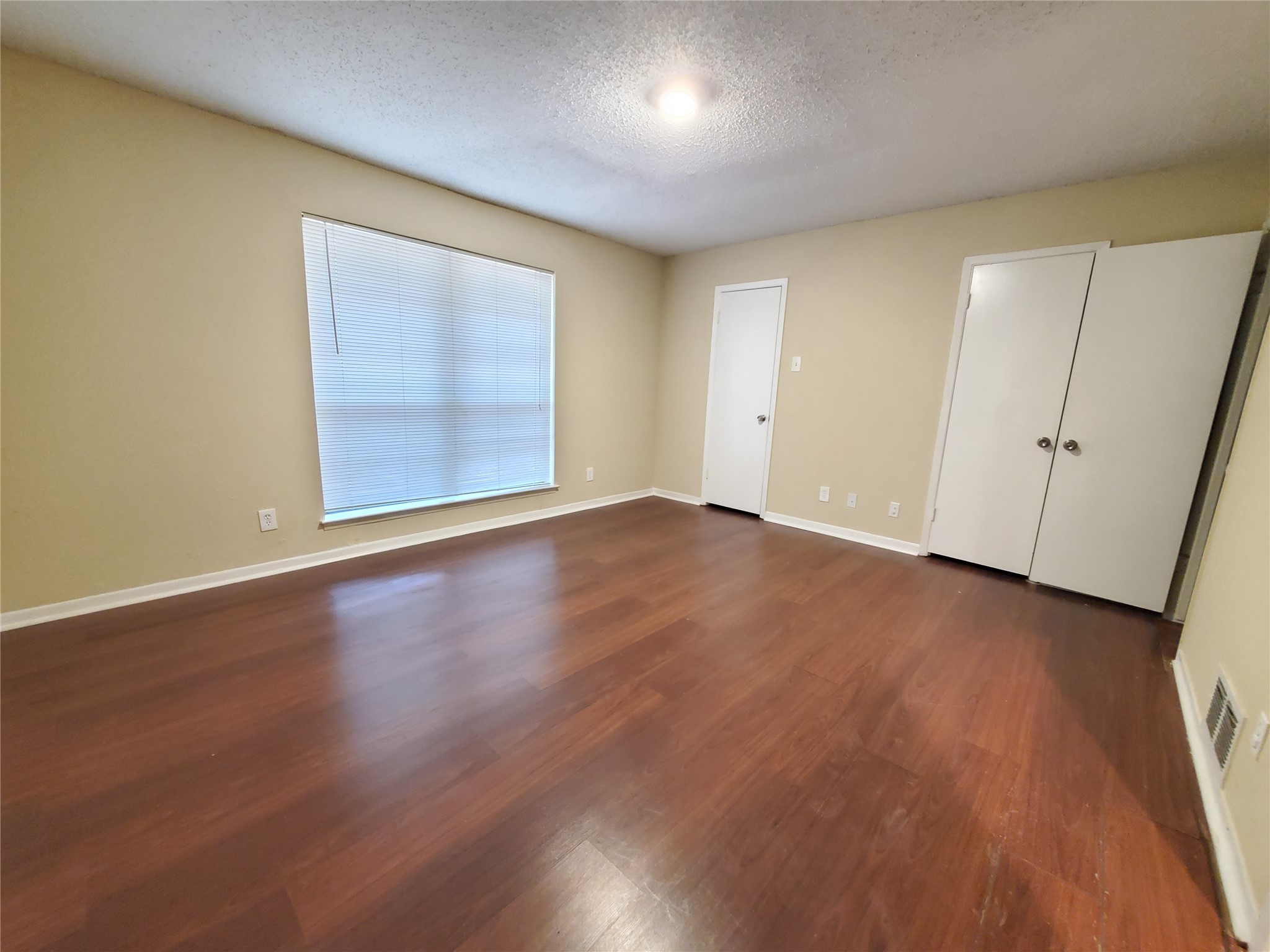 12735 Burninglog Lane Dallas TX 75243