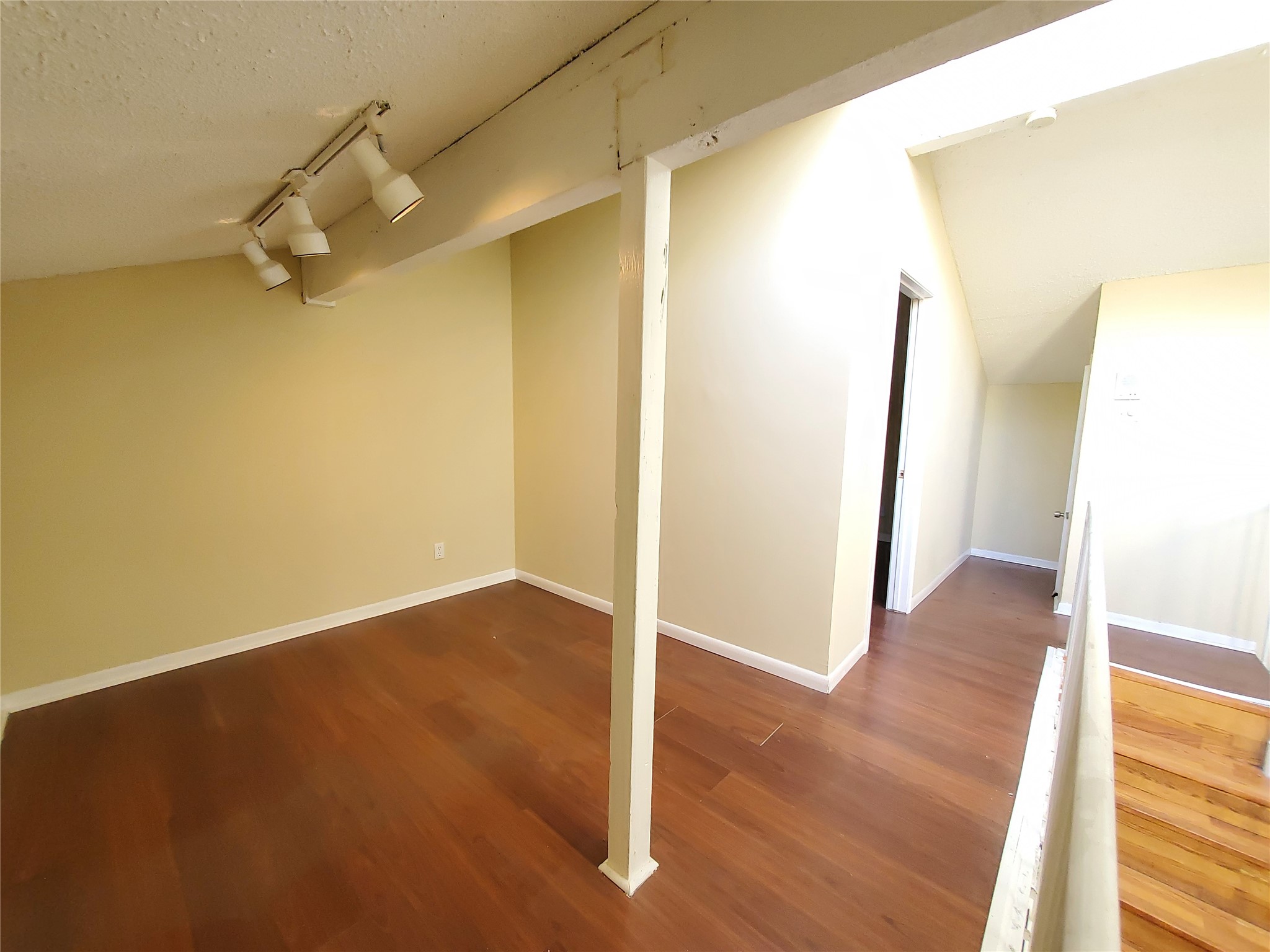 12735 Burninglog Lane Dallas TX 75243