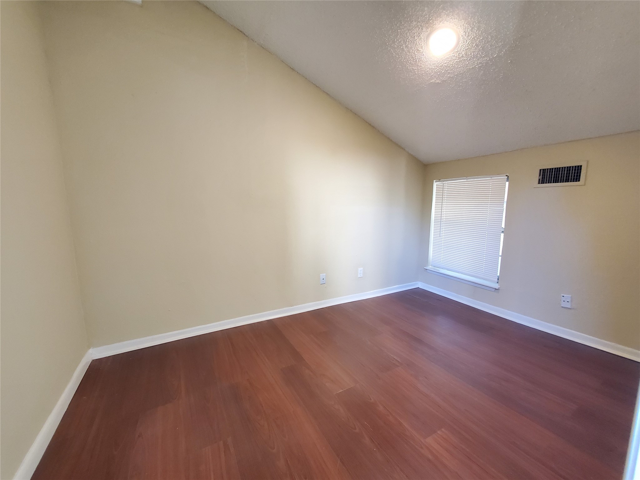 12735 Burninglog Lane Dallas TX 75243