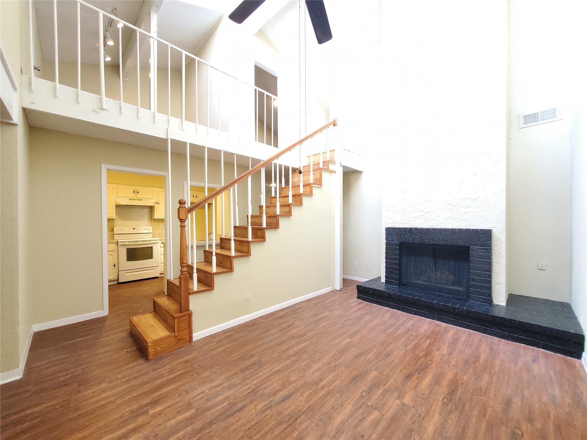 12735 Burninglog Lane Dallas TX 75243