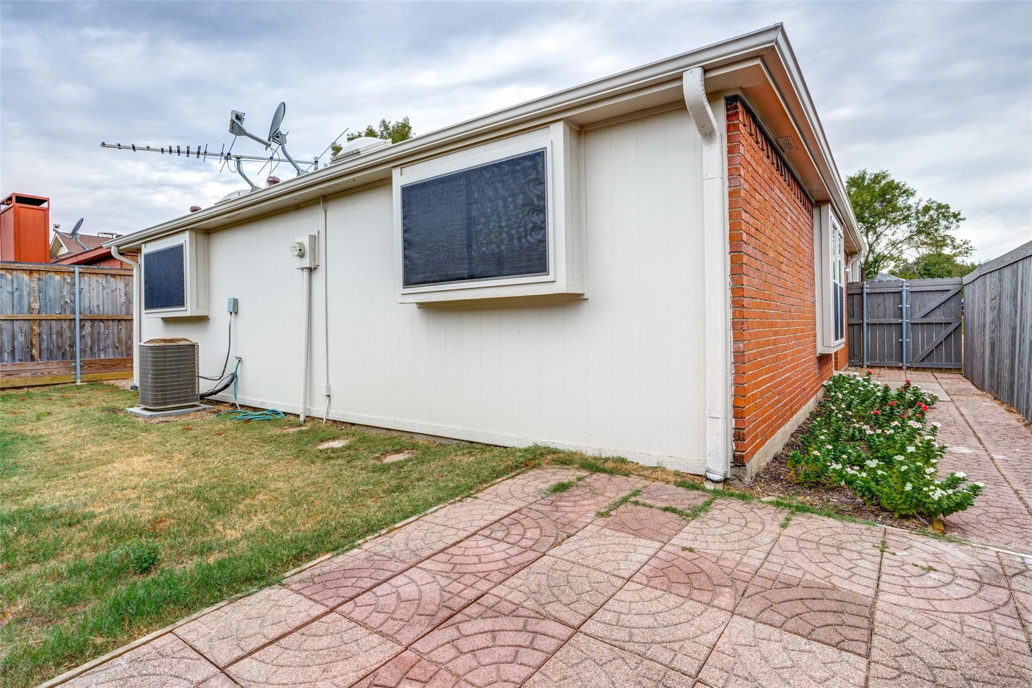 2124 Artherfield Drive Carrollton TX 75006