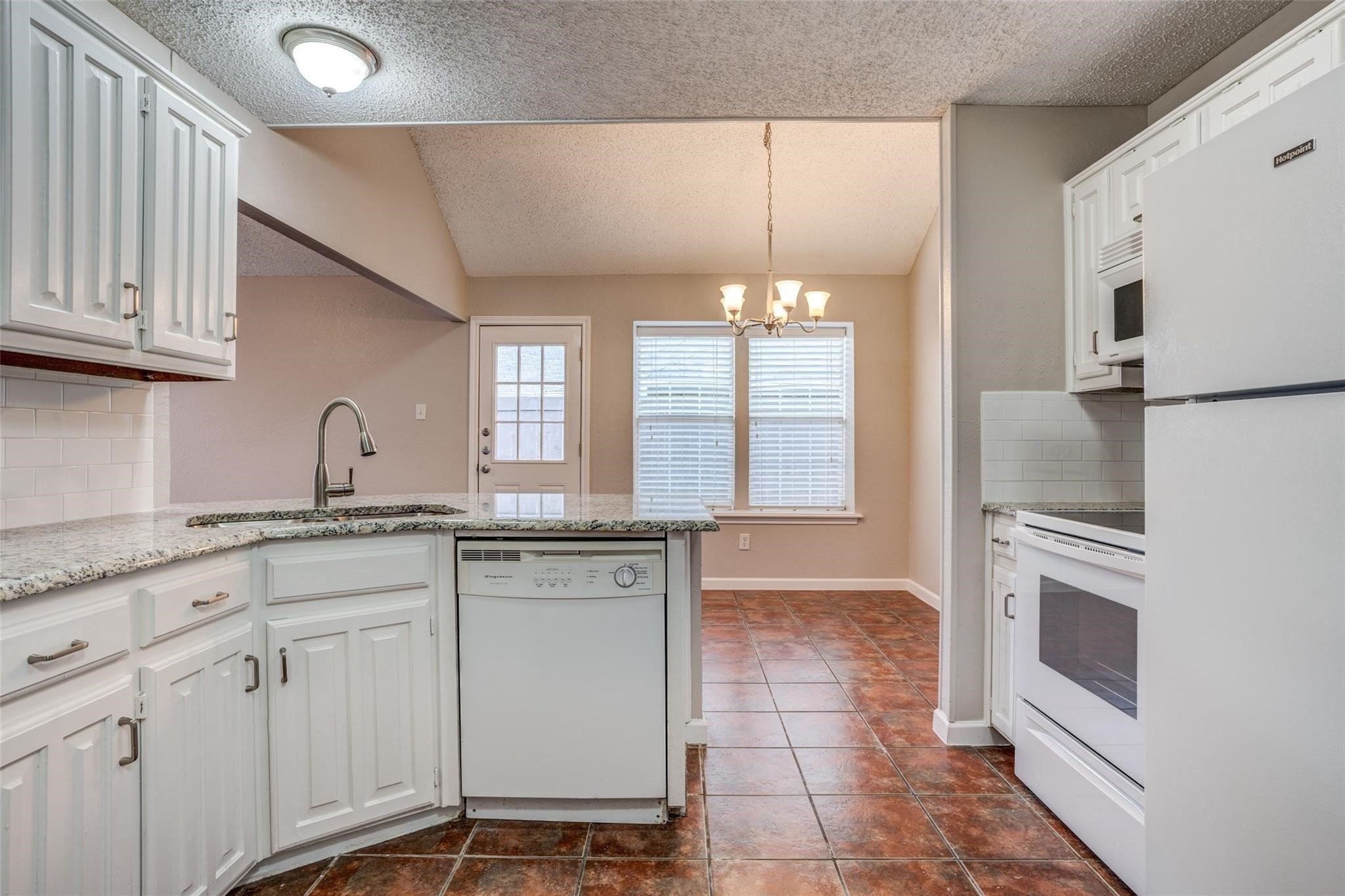 2124 Artherfield Drive Carrollton TX 75006