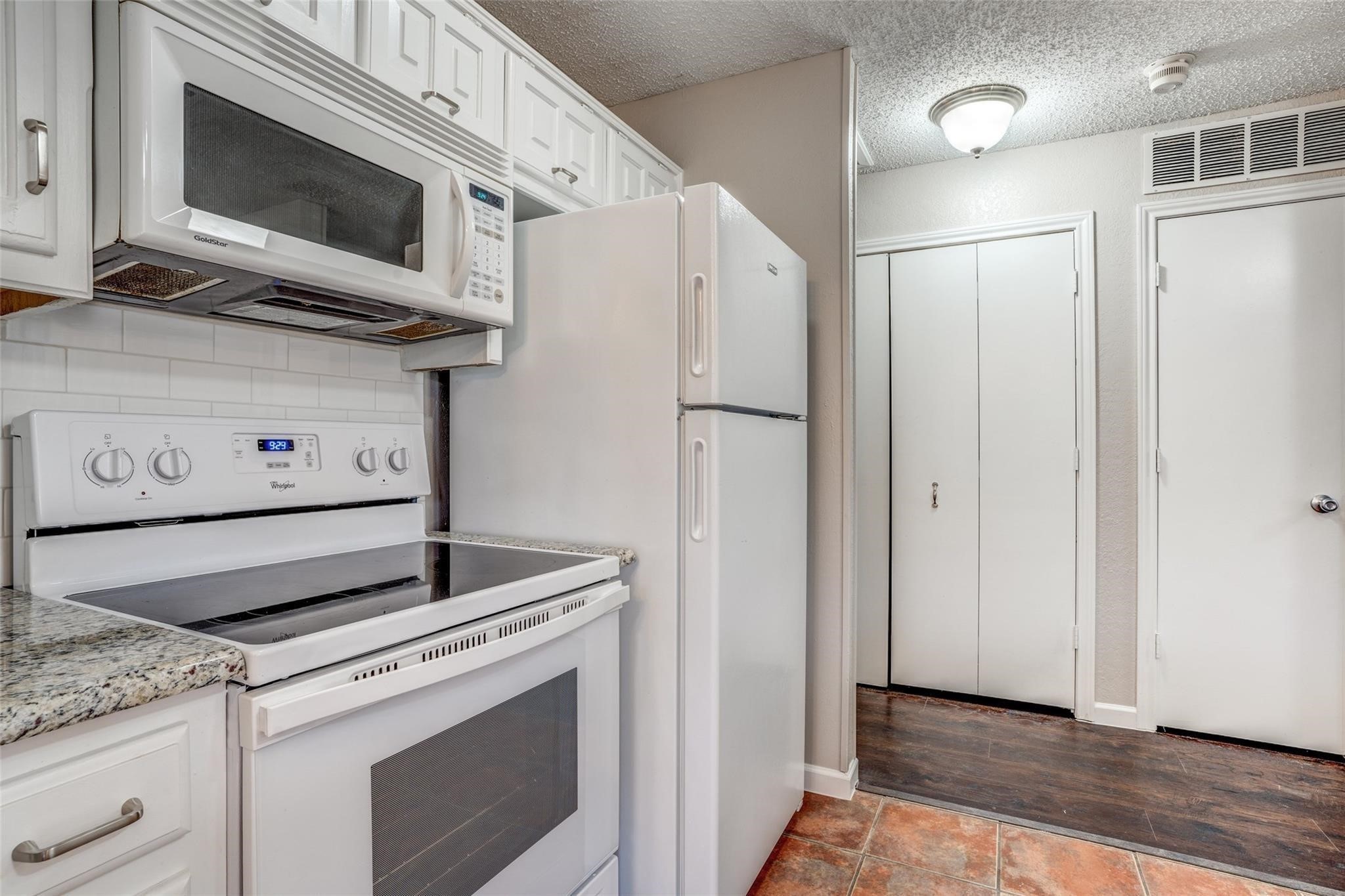 2124 Artherfield Drive Carrollton TX 75006