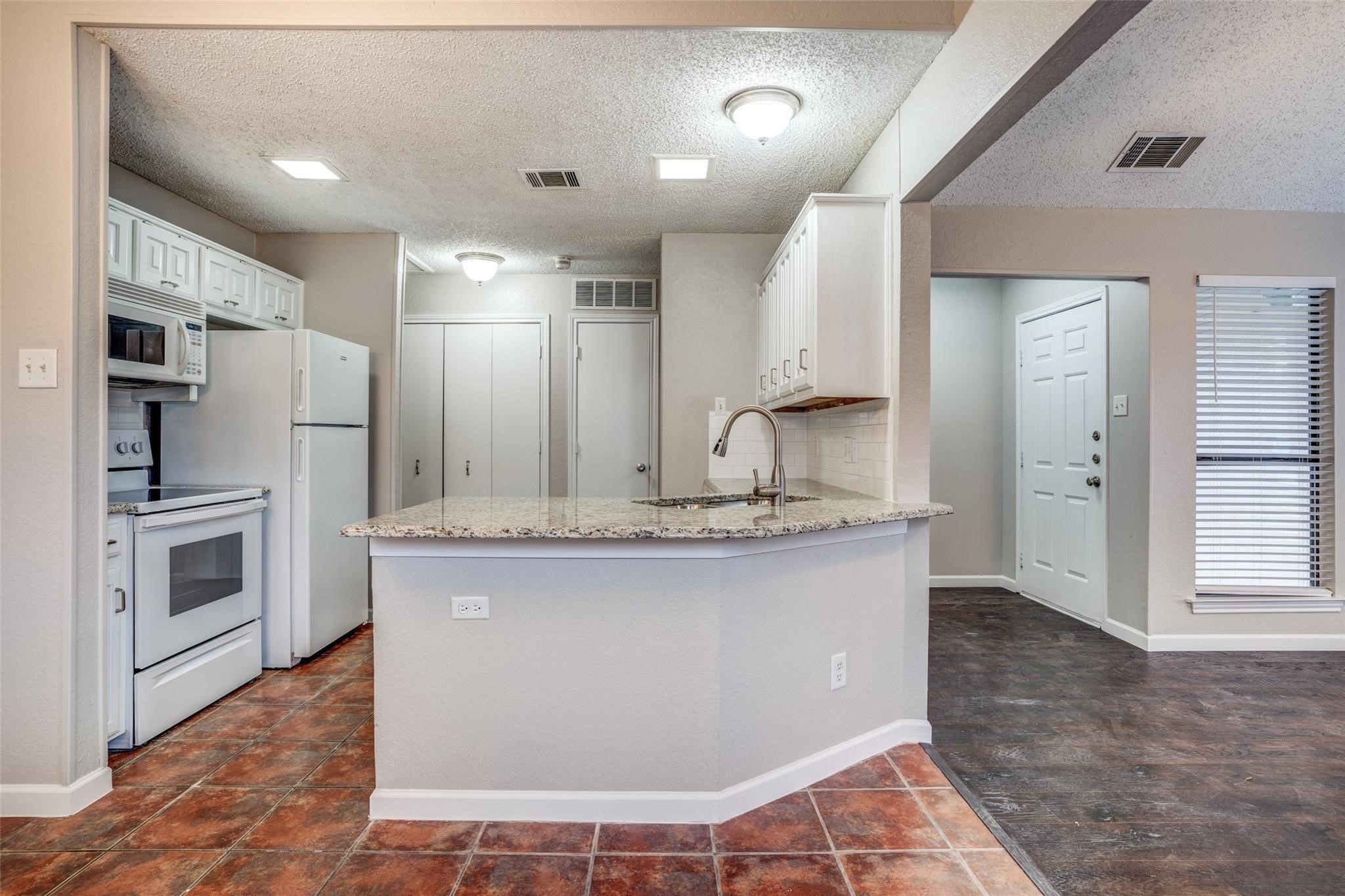 2124 Artherfield Drive Carrollton TX 75006