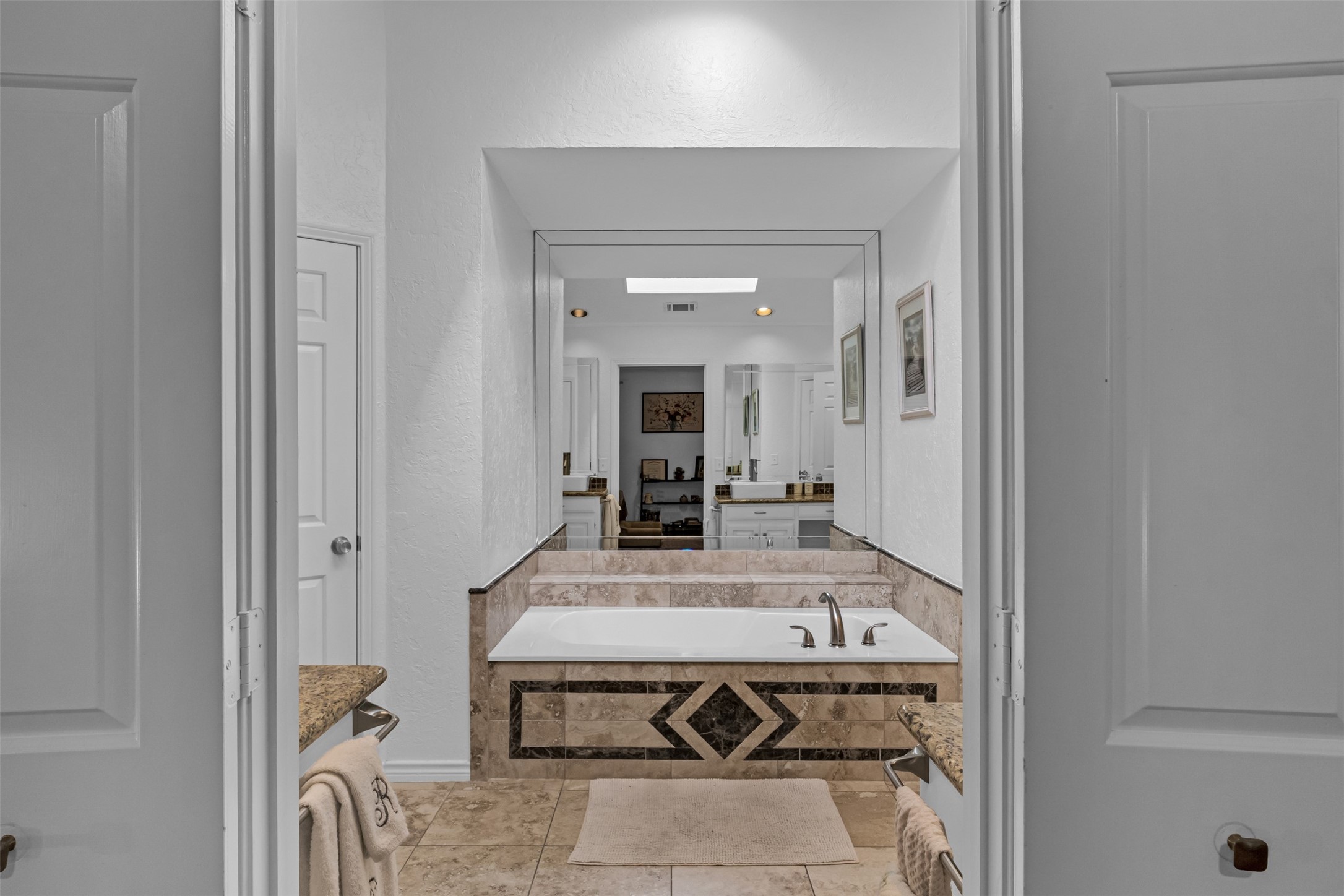 11123 Manorview Circle Dallas TX 75228