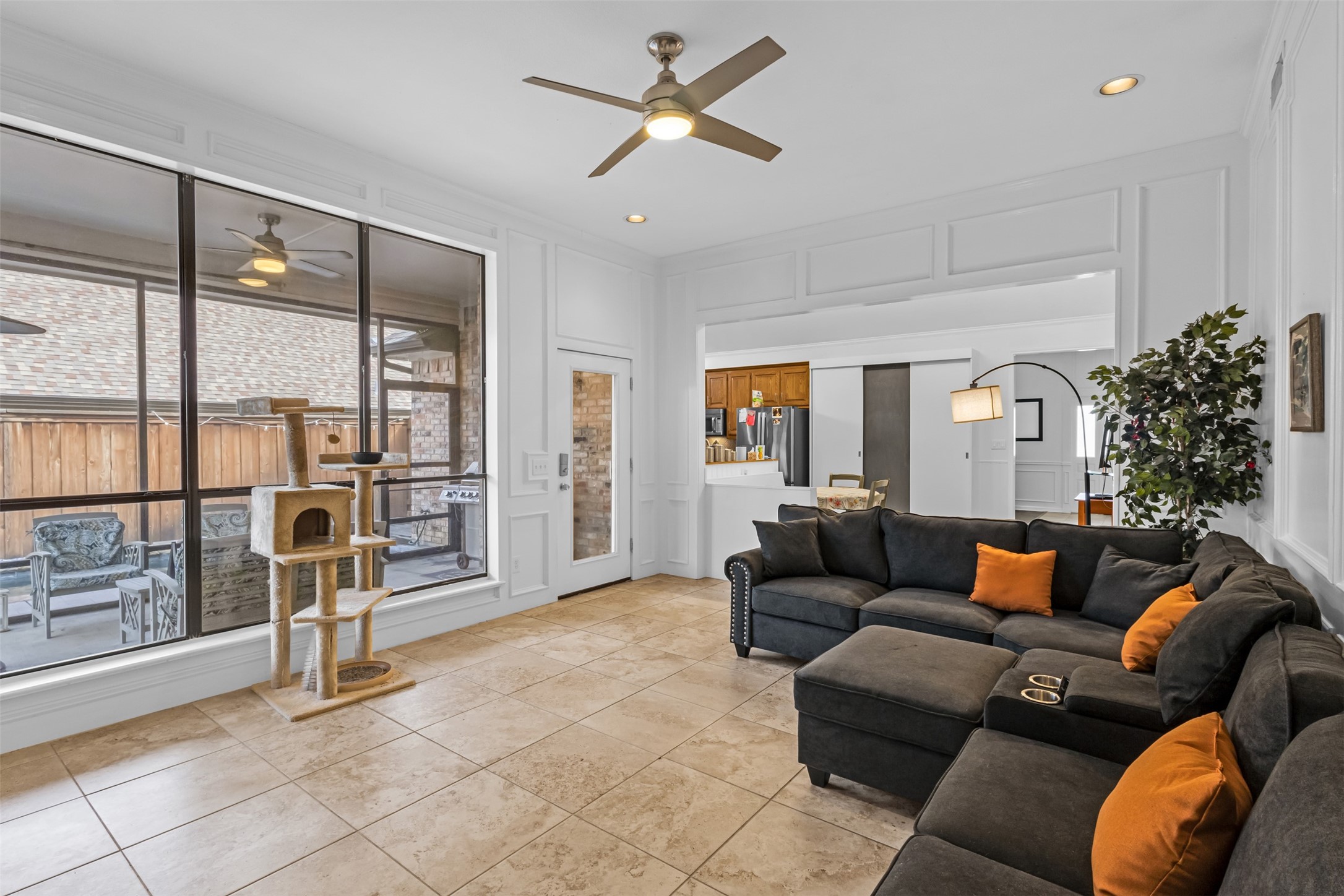11123 Manorview Circle Dallas TX 75228