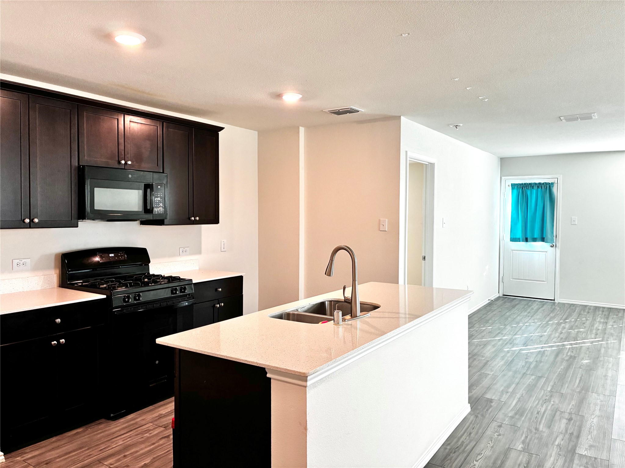 409 Buckeye Avenue Princeton TX 75407
